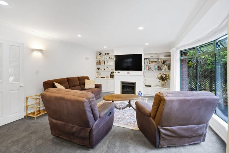 Photo of property in 9 Adam Lile Drive, Highlands Park, New Plymouth, 4312