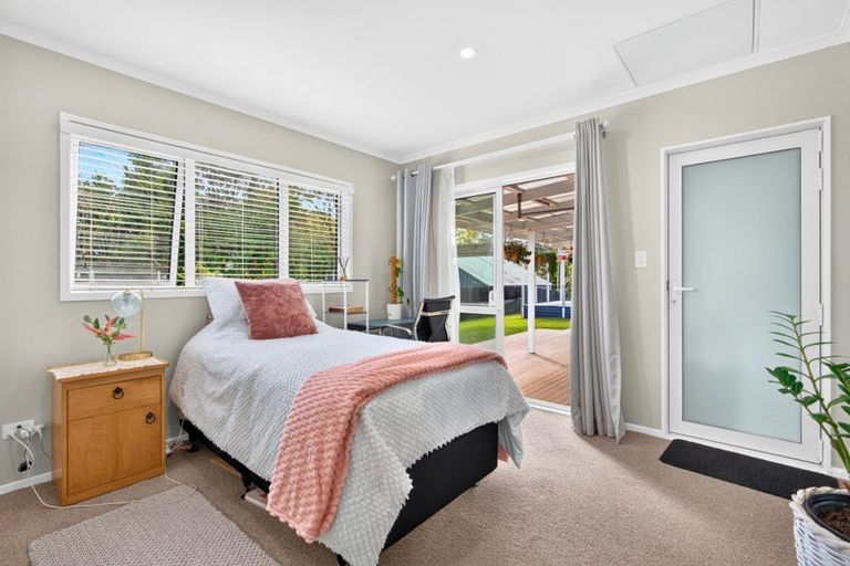 Photo of property in 3 Huruhuru Road, Massey, Auckland, 0614