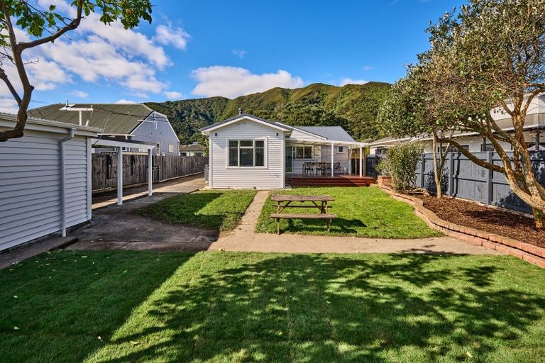 Photo of property in 14 Waitui Crescent, Waiwhetu, Lower Hutt, 5010