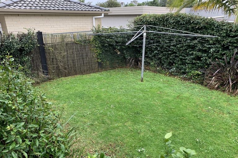 Photo of property in 2/6 Olena Avenue, Sunnyhills, Auckland, 2010