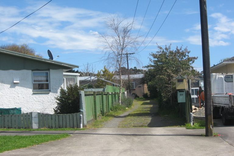 Photo of property in 20 Queens Road, Glen Avon, New Plymouth, 4312