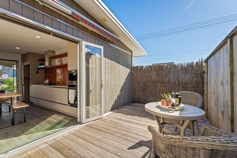 Photo of property in 21a Laurence Street, Manly, Whangaparaoa, 0930