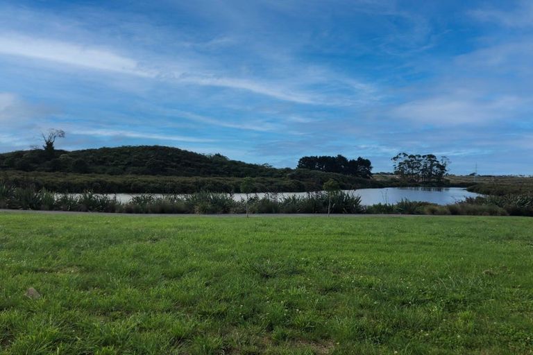 Photo of property in 90 Kahui Parade, Karaka, Papakura, 2113