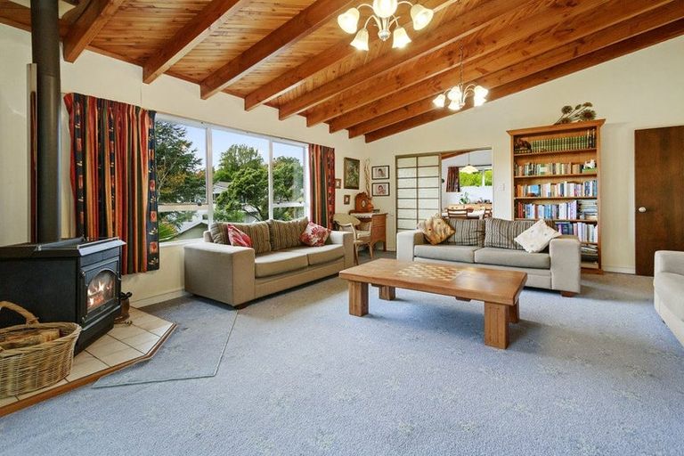 Photo of property in 24 Westhaven Drive, Tawa, Wellington, 5028