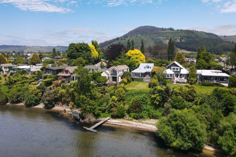 Photo of property in 133 Koutu Road, Kawaha Point, Rotorua, 3010