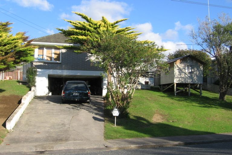 Photo of property in 19 Angelo Avenue, Howick, Auckland, 2014