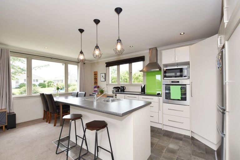 Photo of property in 51 Adamson Crescent, Glengarry, Invercargill, 9810