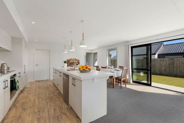 Photo of property in 22 Regent Street, Devonport, Auckland, 0624