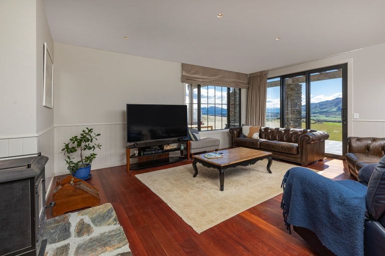 Photo of property in 23 Miharo Lane, Queensberry, Cromwell, 9383