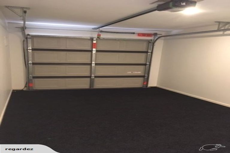 Photo of property in 4 Wakaroa Avenue, Te Atatu Peninsula, Auckland, 0610