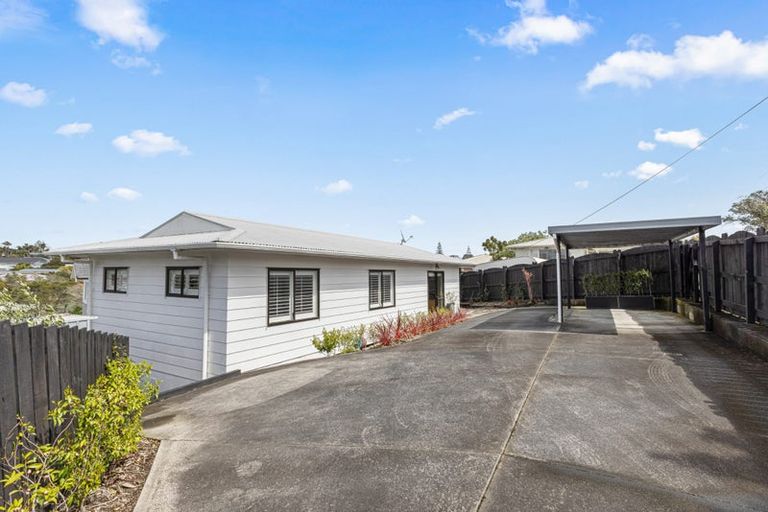 Photo of property in 1/13 Matipo Road, Te Atatu Peninsula, Auckland, 0610