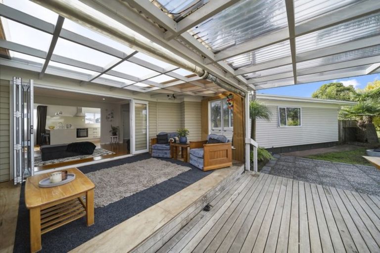 Photo of property in 12 Raewyn Place, Pakuranga, Auckland, 2010