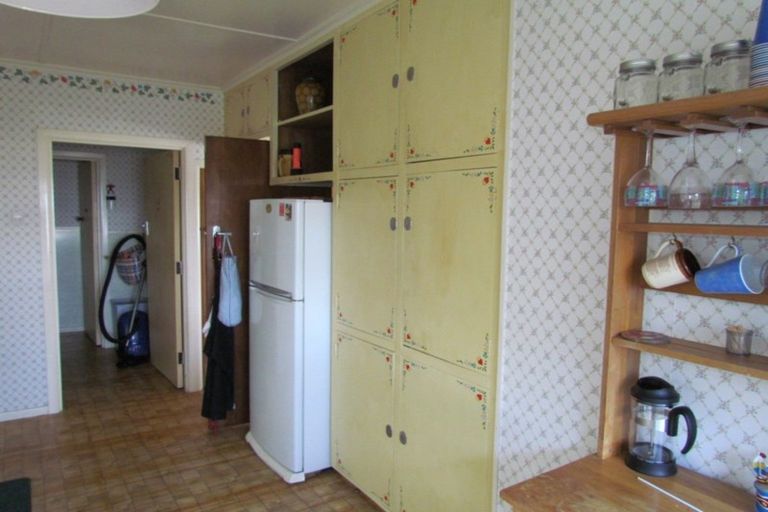 Photo of property in 41 Seaview Road, Glenfield, Auckland, 0629