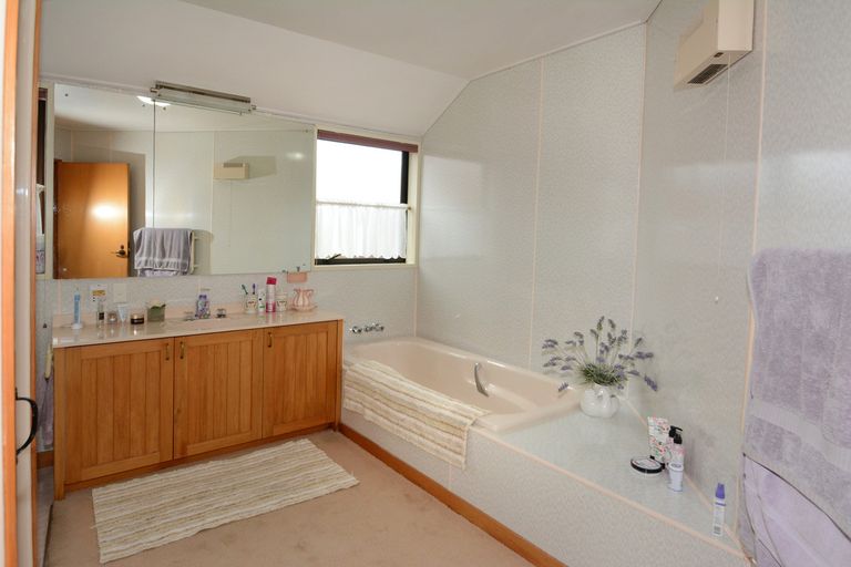 Photo of property in 95a Musselburgh Rise, Musselburgh, Dunedin, 9013