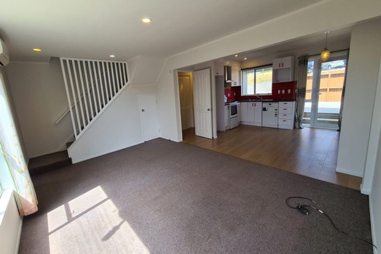 Photo of property in 7 Hollydale Grove, Churton Park, Wellington, 6037