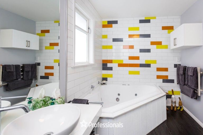 Photo of property in 48 Black Beech Street, Birchville, Upper Hutt, 5018