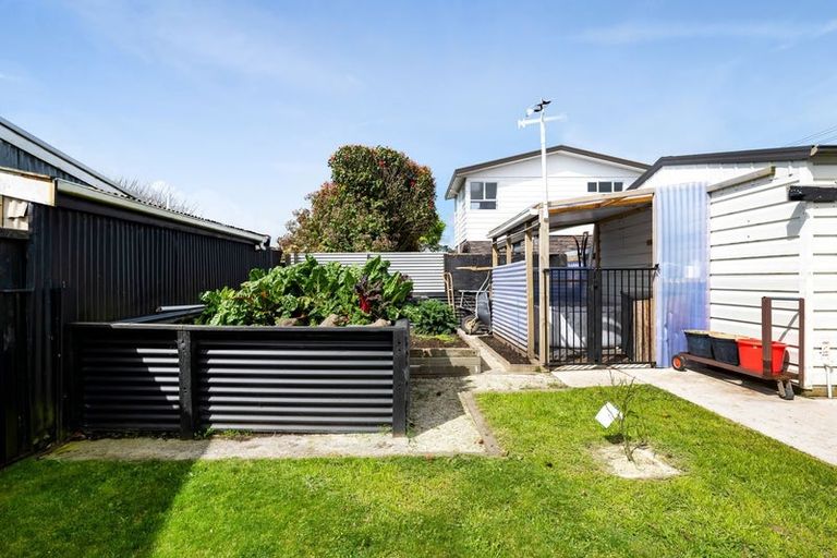 Photo of property in 32 Collins Street, Hawera, 4610