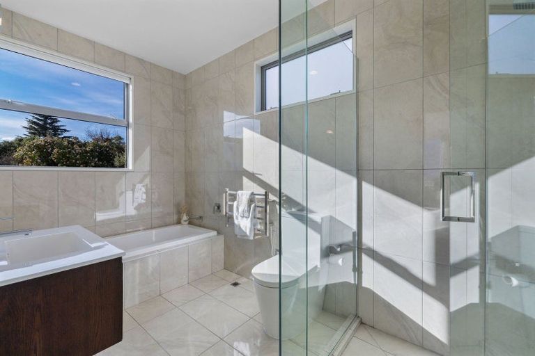 Photo of property in 538 Peninsula Road, Kelvin Heights, Queenstown, 9300