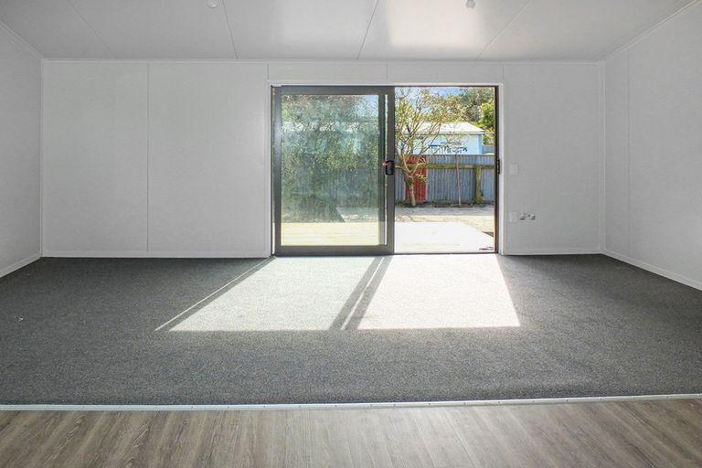 Photo of property in 56a Cook Street, Foxton, 4814