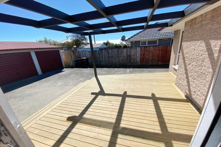 Photo of property in 29 Tenby Place, Avondale, Christchurch, 8061