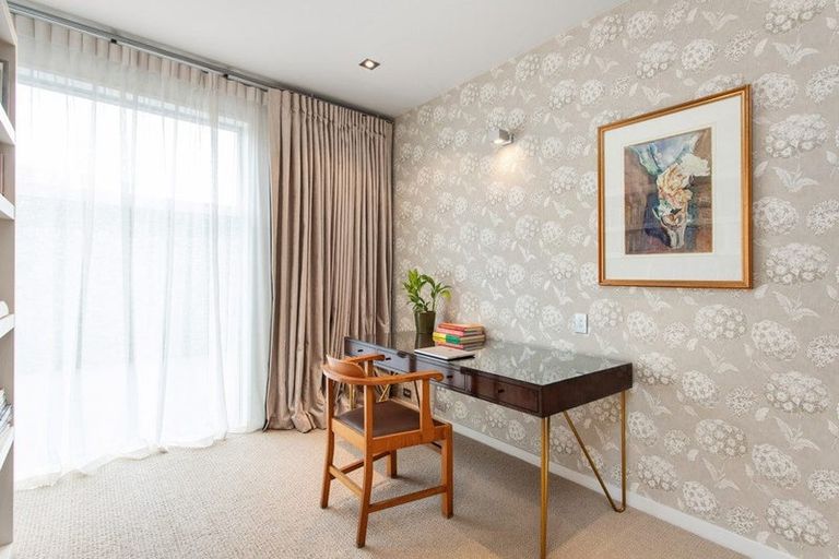 Photo of property in 93 Merivale Lane, Merivale, Christchurch, 8014