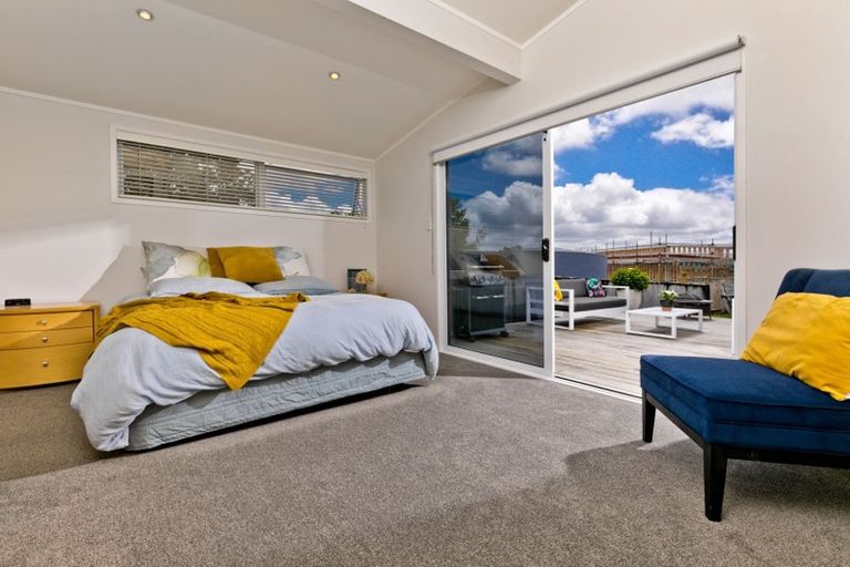 Photo of property in 8 Isobel Road, Greenhithe, Auckland, 0632