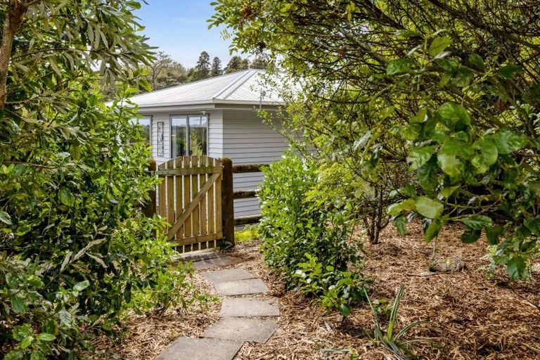 Photo of property in 318 Rugby Road, Tariki, Inglewood, 4388
