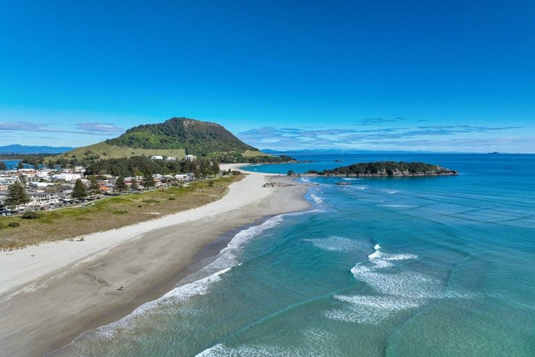 Photo of property in Vivaldi Apartments, 2/48 Marine Parade, Mount Maunganui, 3116