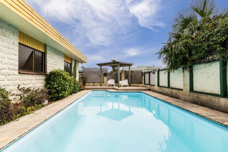 Photo of property in 377 Westminster Avenue, Tamatea, Napier, 4112