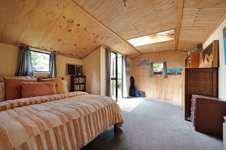 Photo of property in 102a Wexford Road, Miramar, Wellington, 6022