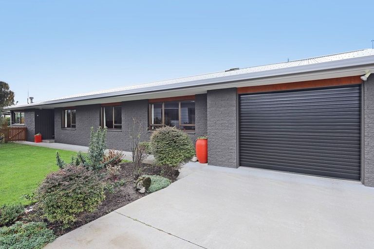 Photo of property in 51b Avondale Road, Taradale, Napier, 4112