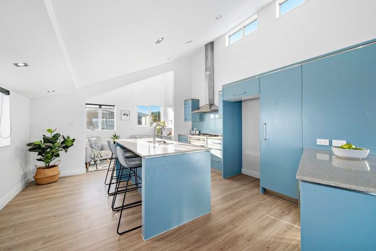 Photo of property in 127 Homebush Road, Khandallah, Wellington, 6035