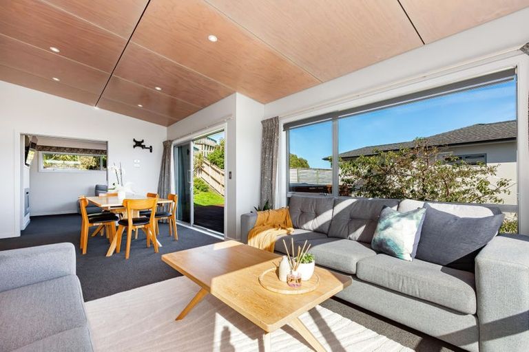 Photo of property in 7 Aoraki Rise, Aotea, Porirua, 5024