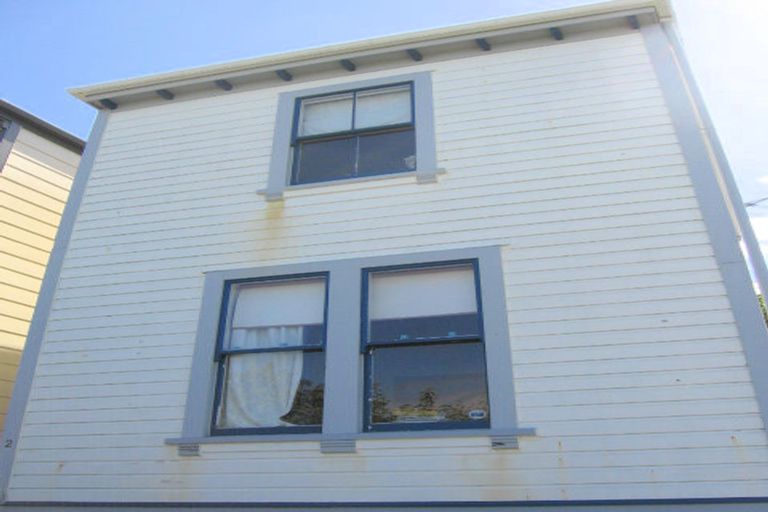 Photo of property in 2 Yale Road, Mount Cook, Wellington, 6021