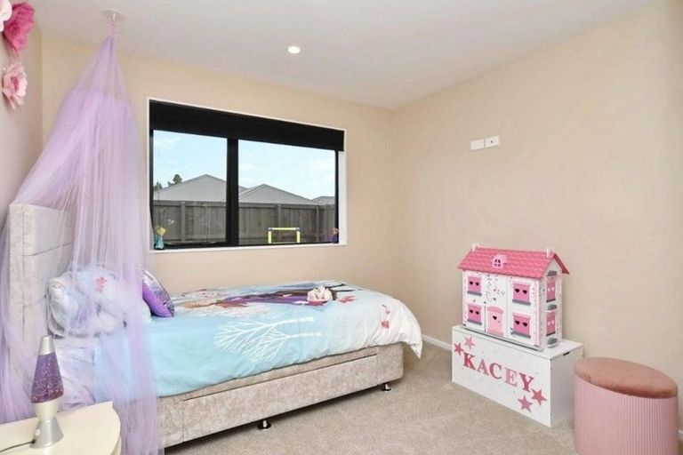 Photo of property in 70 Quinn Crescent, Woodend, 7610