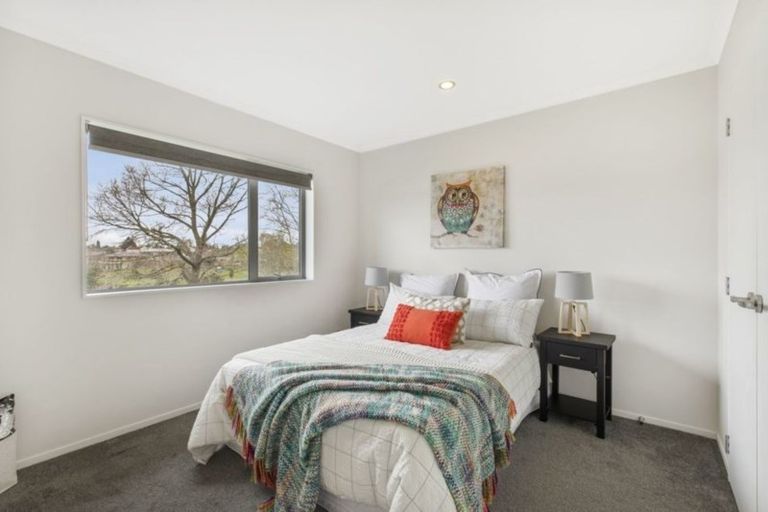 Photo of property in 2f Wood Street, Papakura, 2110