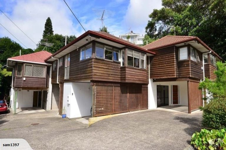 Photo of property in 2/72 Lake Road, Northcote, Auckland, 0627