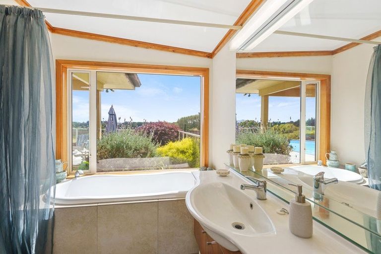 Photo of property in 101 Forest Lakes Road, Otaki, 5583