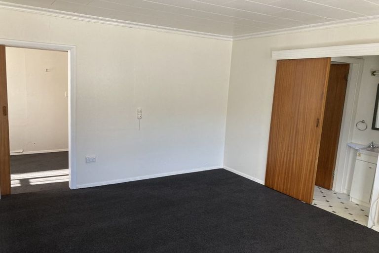 Photo of property in 1/93 Waikawa Road, Picton, 7220