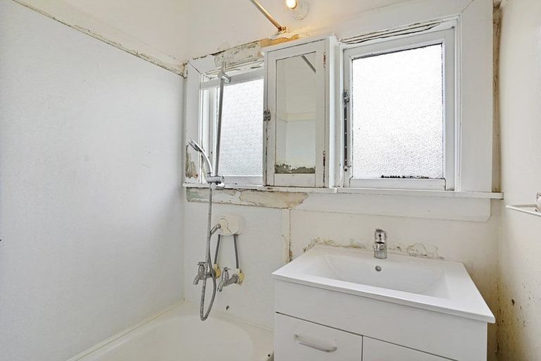 Photo of property in 740 Avonside Drive, Avonside, Christchurch, 8061