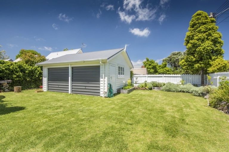 Photo of property in 19 Tainui Road, Devonport, Auckland, 0624