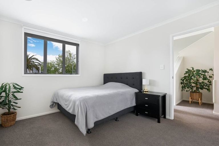 Photo of property in 40 Buckley Avenue, Hobsonville, Auckland, 0616