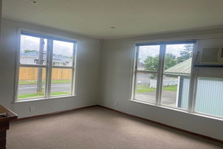 Photo of property in 2 Takahe Street, Frankton, Hamilton, 3204