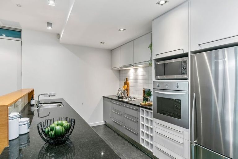 Photo of property in 5/22 The Crescent, Roseneath, Wellington, 6011