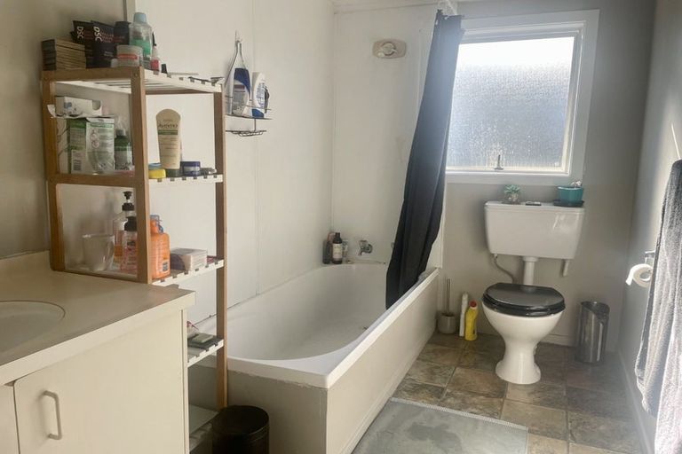 Photo of property in 900 Collinge Road, Mayfair, Hastings, 4122