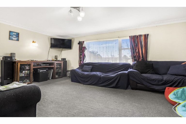 Photo of property in 44 Raglan Street, Mangere East, Auckland, 2024