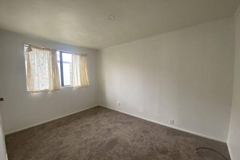 Photo of property in 1/19 Silver Creek Road, Weymouth, Auckland, 2103