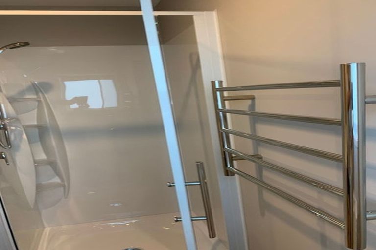 Photo of property in 15 Babington Place, Torbay, Auckland, 0630