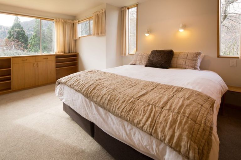 Photo of property in 1 Kent Street, Arrowtown, 9302