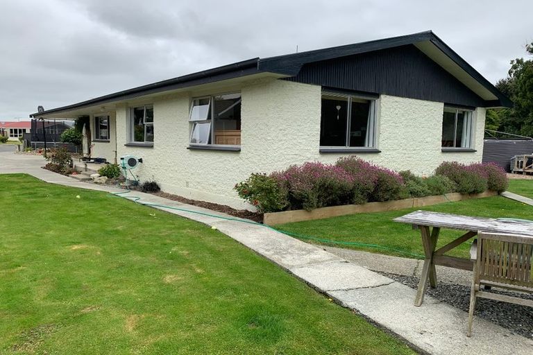 Photo of property in 68 Hillary Street, Winton, 9720